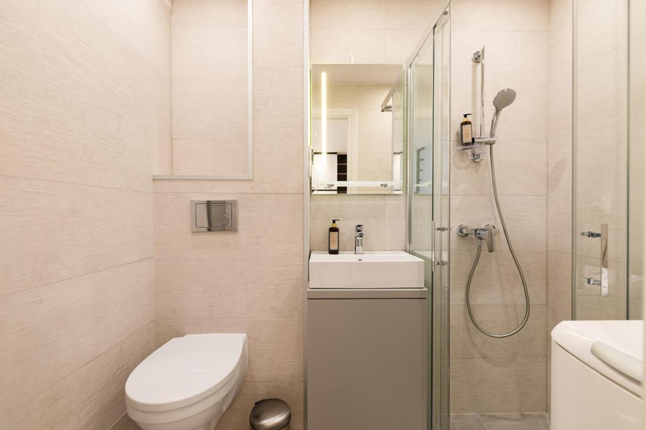 W Rent Like Home - Grojecka 19 25 Warsaw Luaran gambar